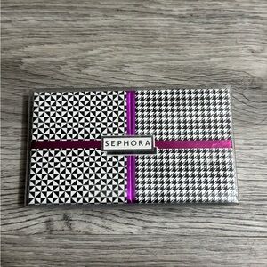 New in Package. Sephora 8 Eye Shadow Palette.